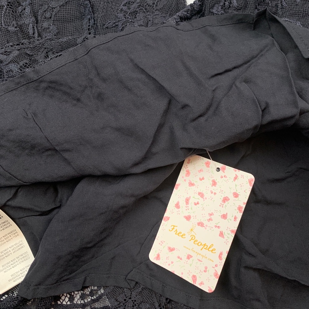 NWT Free People Chante Lace Tank in Black - Picture 9 of 9